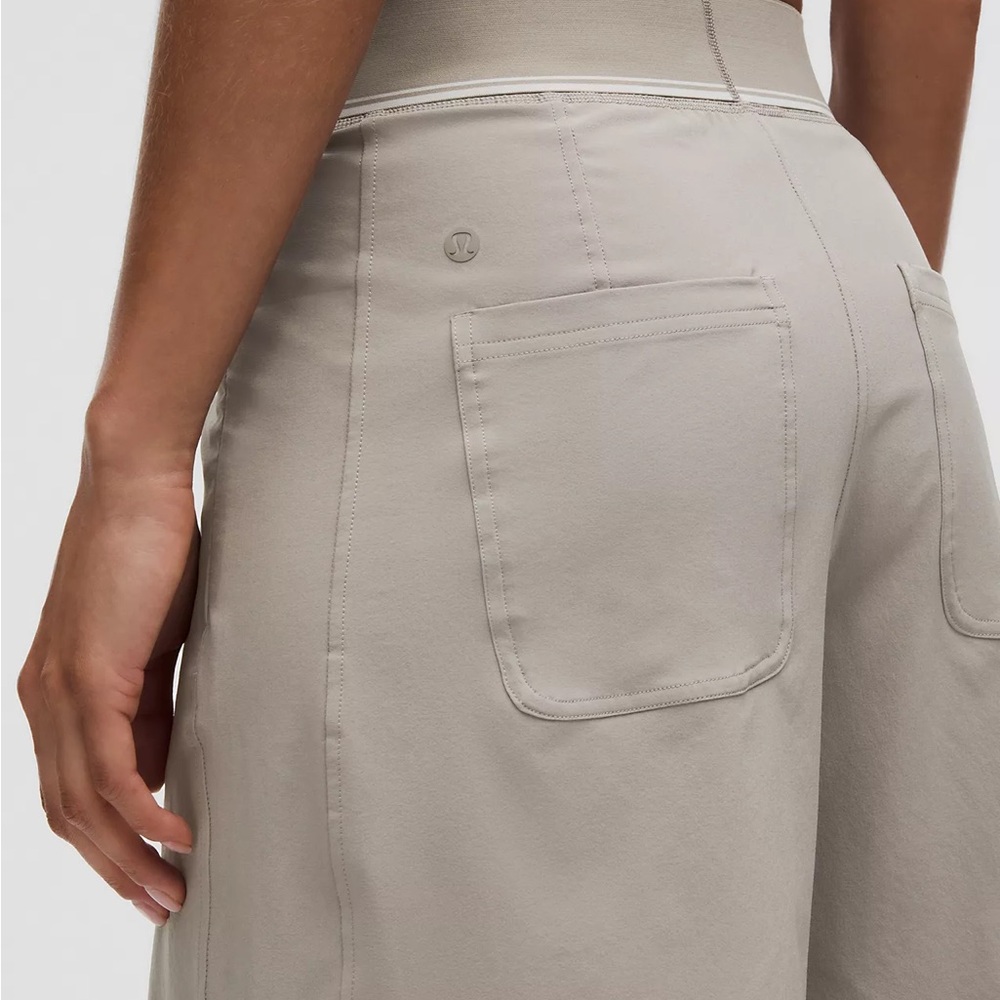 NWT LULULEMON - Swift Relaxed Short 9" Logo Waist - $78 - XL - Picture 5 of 11